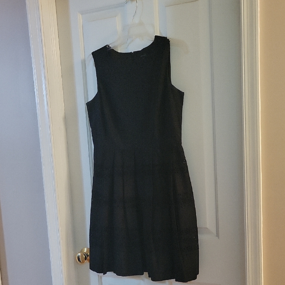 Ann Taylor Black Sleeveless A-Line Eyelet Tiered Dress 6
